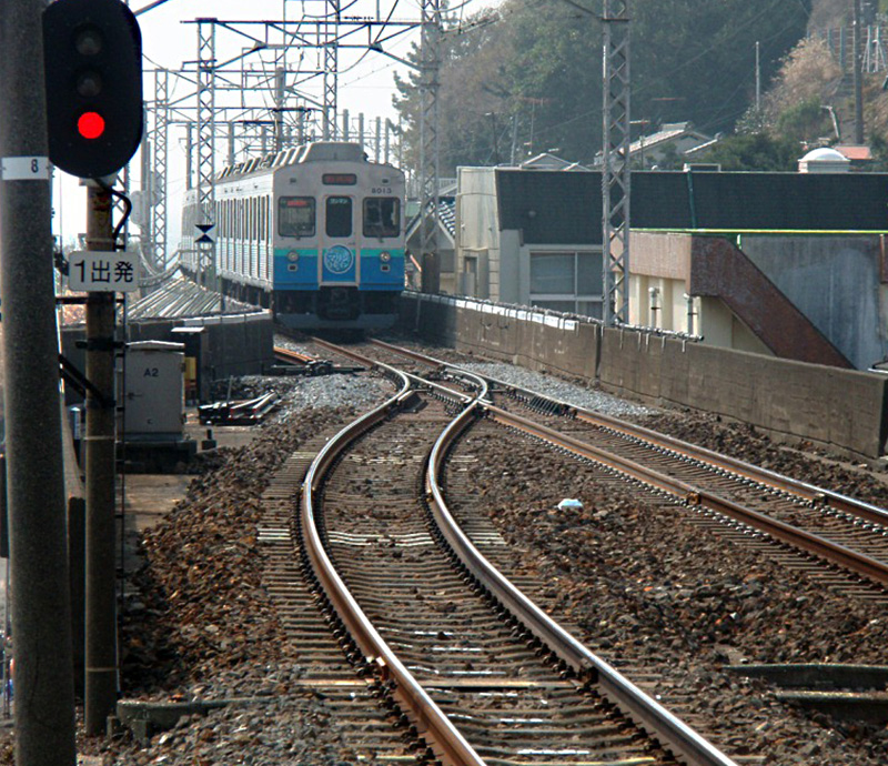 伊豆急行
片瀬白田駅付近分岐器交換工事